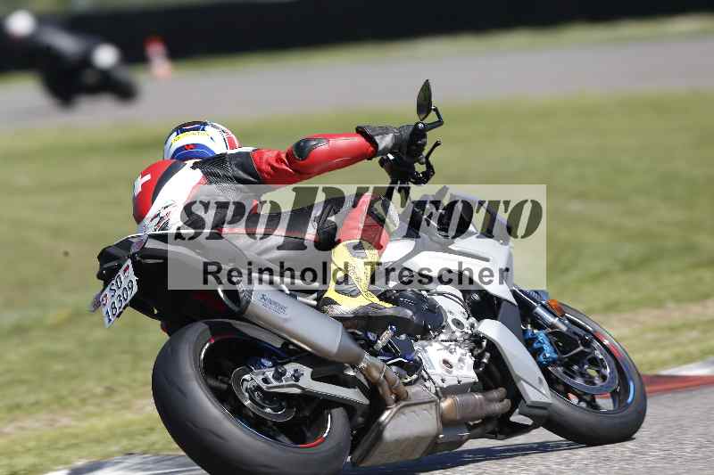 Archiv-2025/42 07.08.2025 Peter Studer Girls Day ADR/Gruppe blau/team